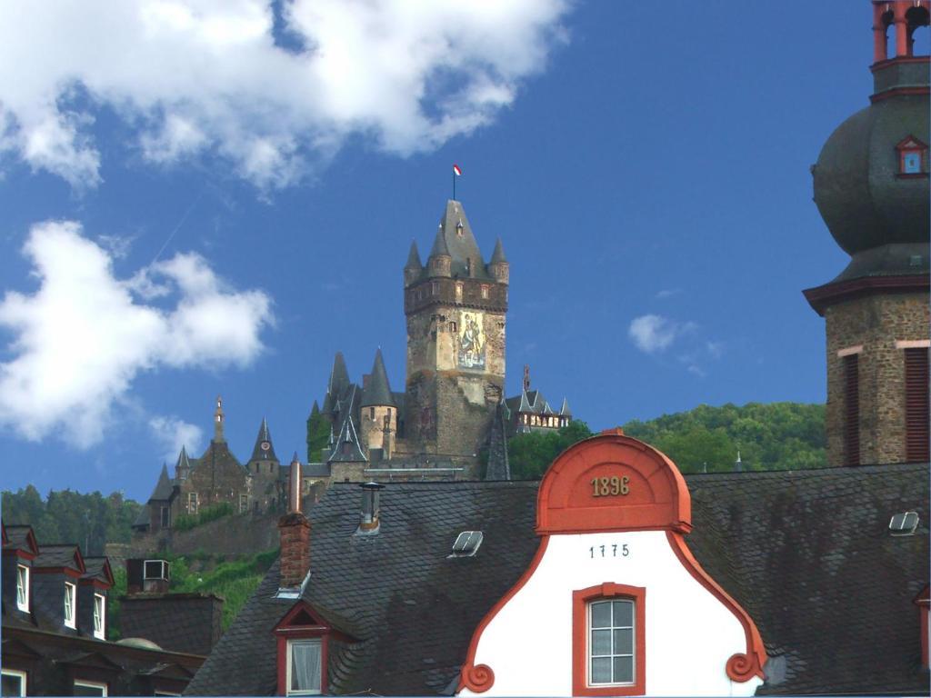 Weingut Gutsschanke Rademacher Кохем